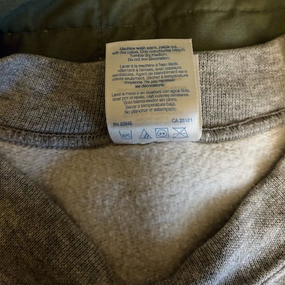 Vintage Gildan Activewear Heavyweight Crewneck Sweatshirt Unisex size Large - Picture 5 of 7